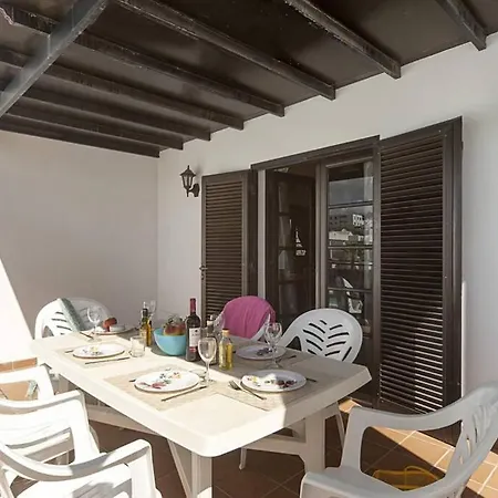 Casa Luisa, Charming 3 Bed In Matagorda Villa Puerto del Carmen (Lanzarote)